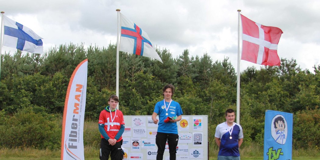 Simon Strømgaard fra Thy Bueskyttelaug skrede sølv til Danmark ved NUM i bueskydning 2019